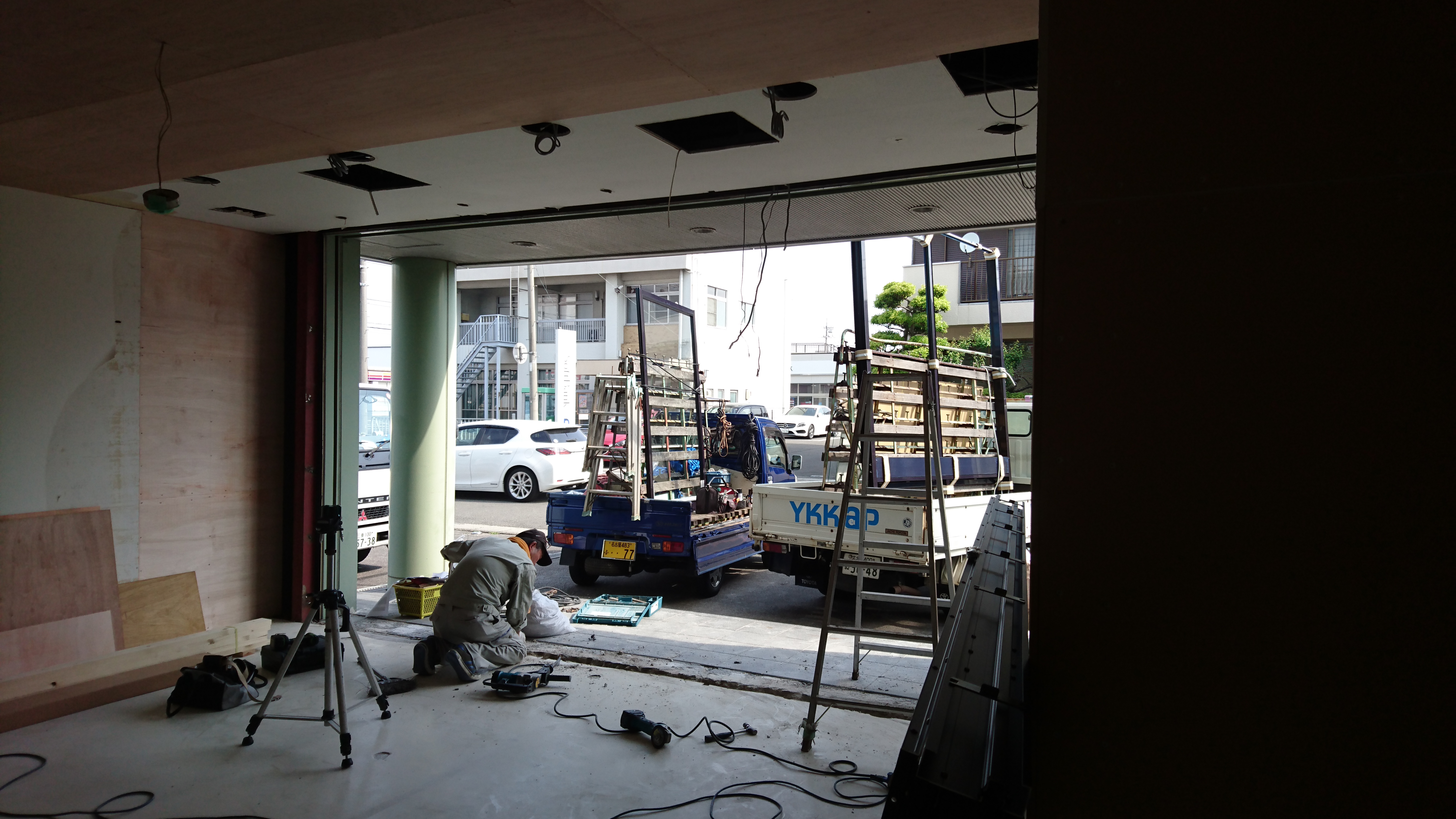 店舗テナントフロント.自動ドア工事